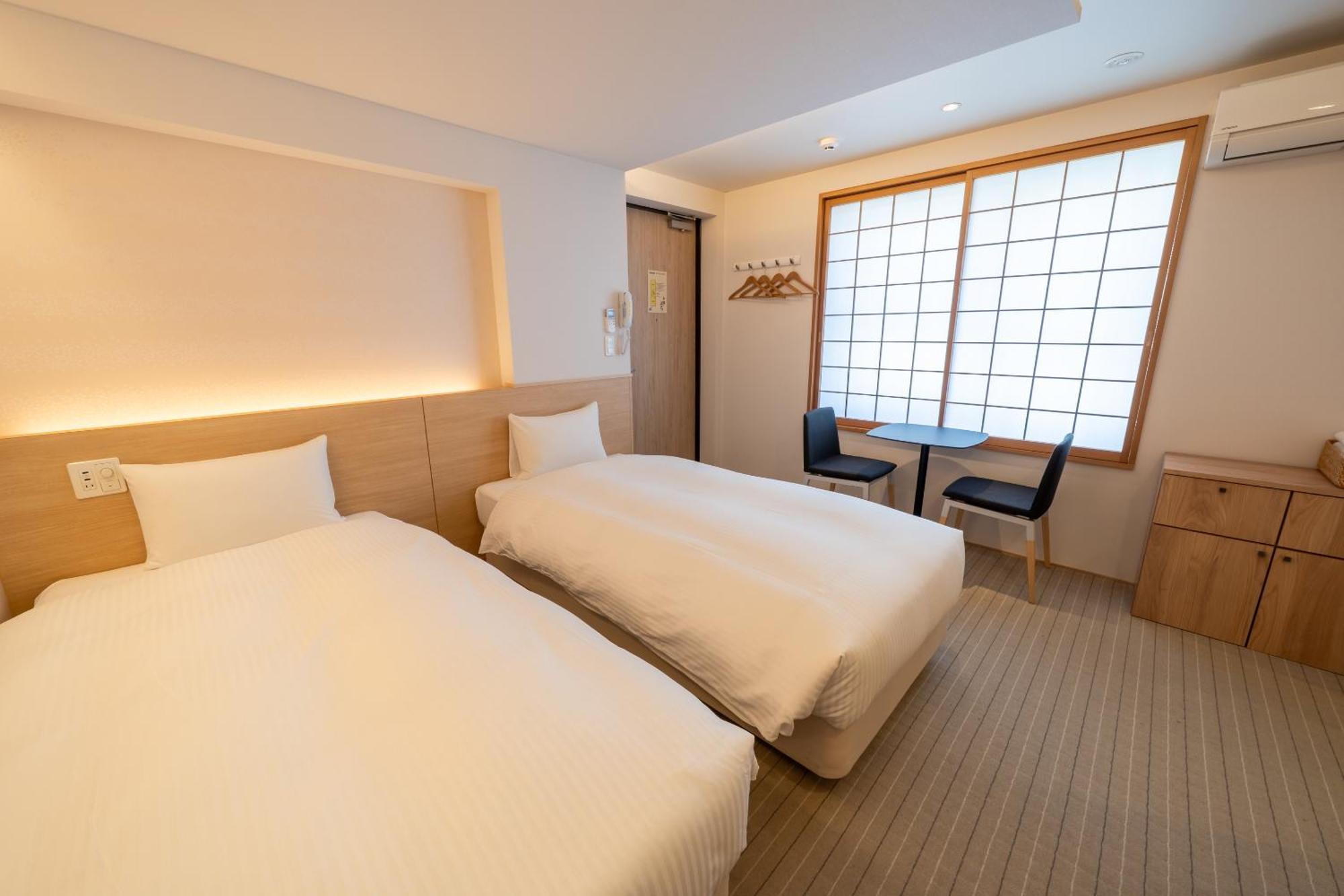 Resi Stay Hachi Inn Kyoto Bagian luar foto